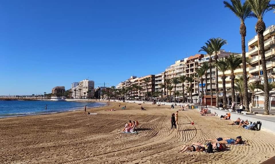 Apartamento Azzurro Apartment Torrevieja Exterior foto